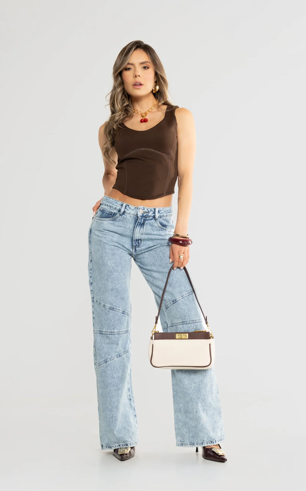 Blusa Café con Corte V