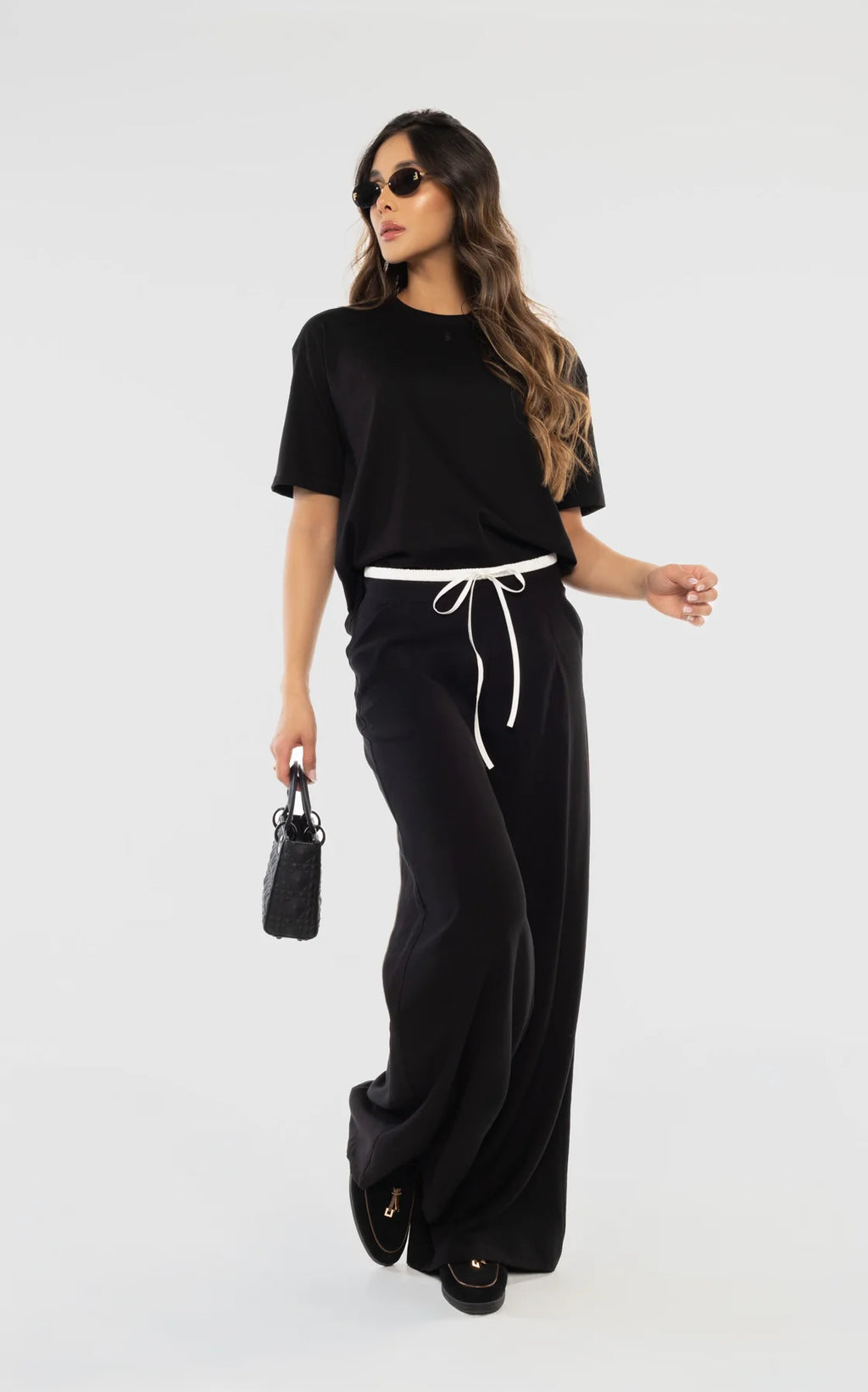 Camiseta Oversized Negra Cuello Rib