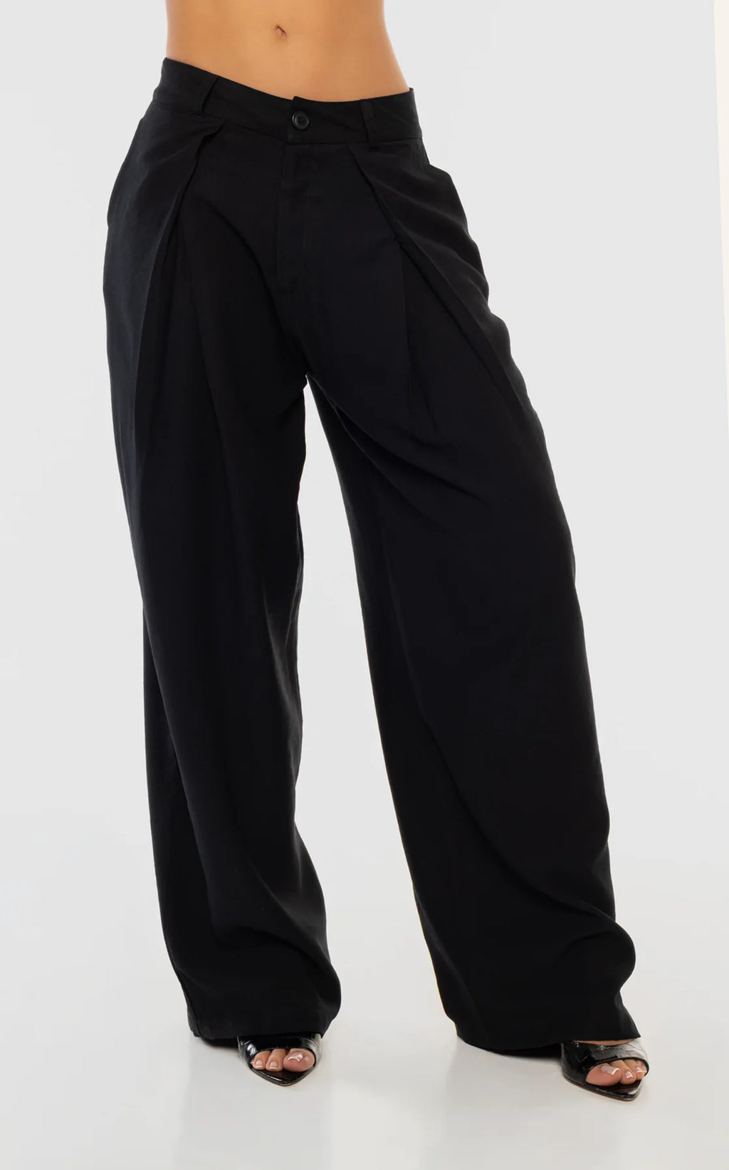 Pantalón Negro Clásico Pliegues