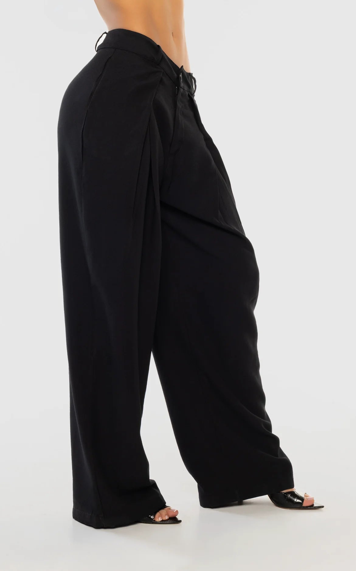 Pantalón Negro Clásico Pliegues