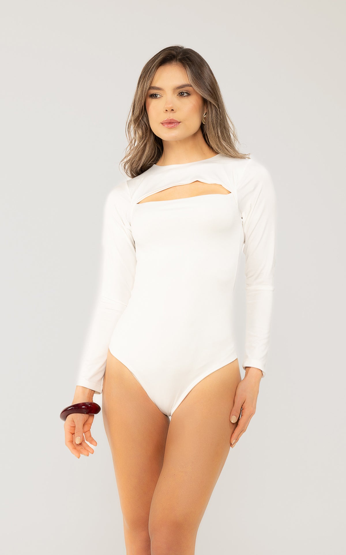 Body Marfil Cut Out