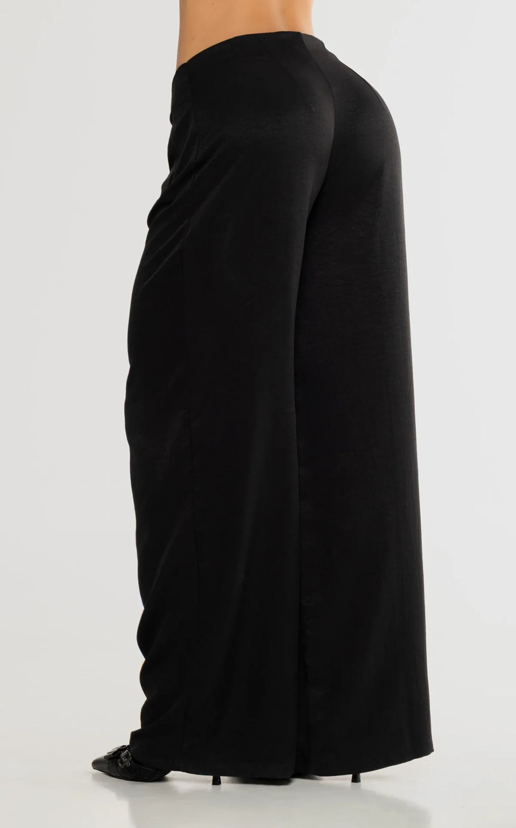 Pantalón Negro Clásico