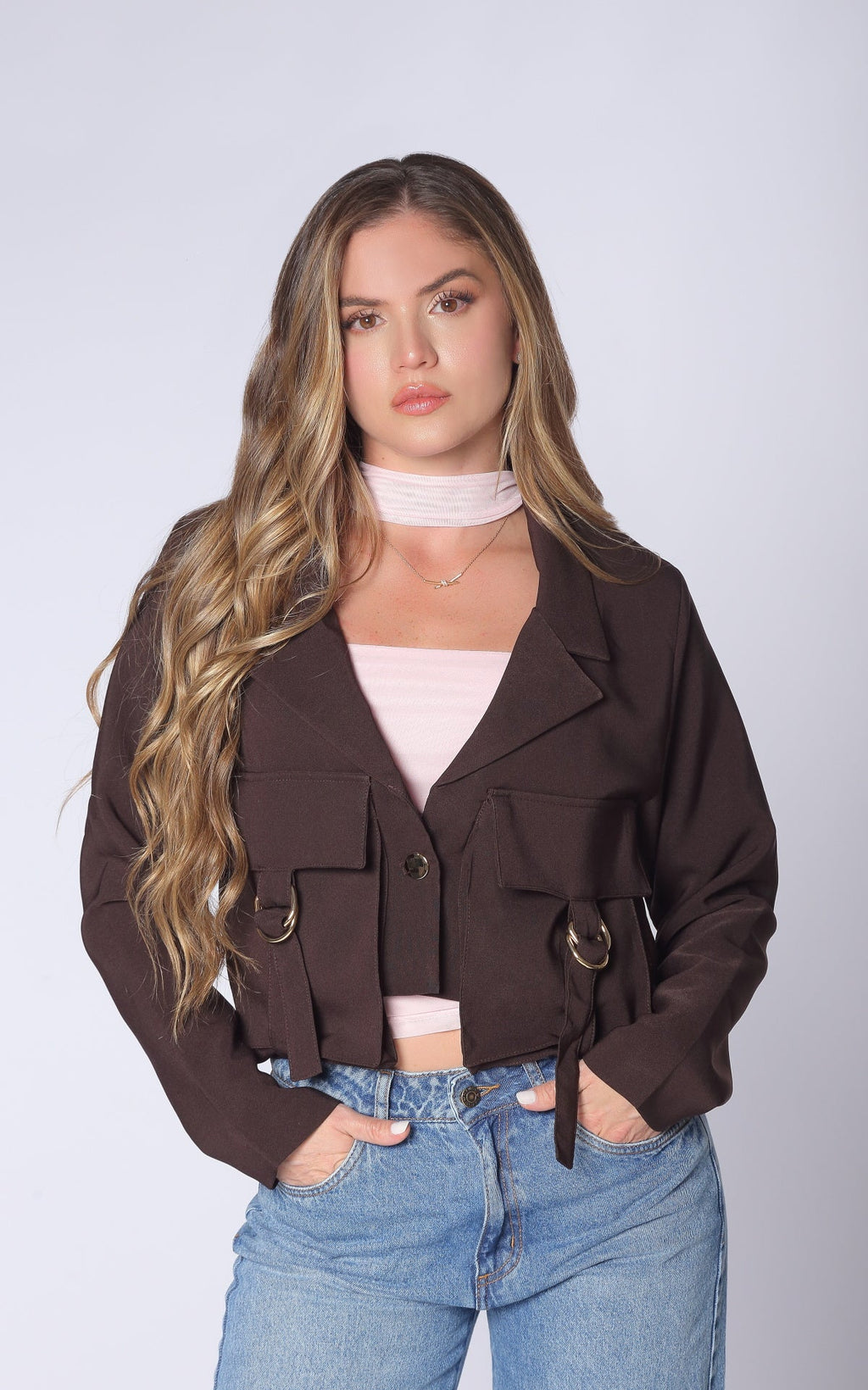 Chaqueta Chocolate con Bolsillos