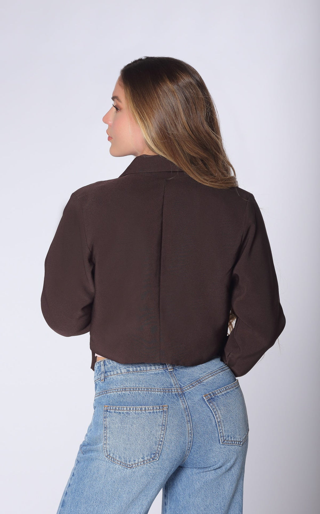 Chaqueta Chocolate con Bolsillos