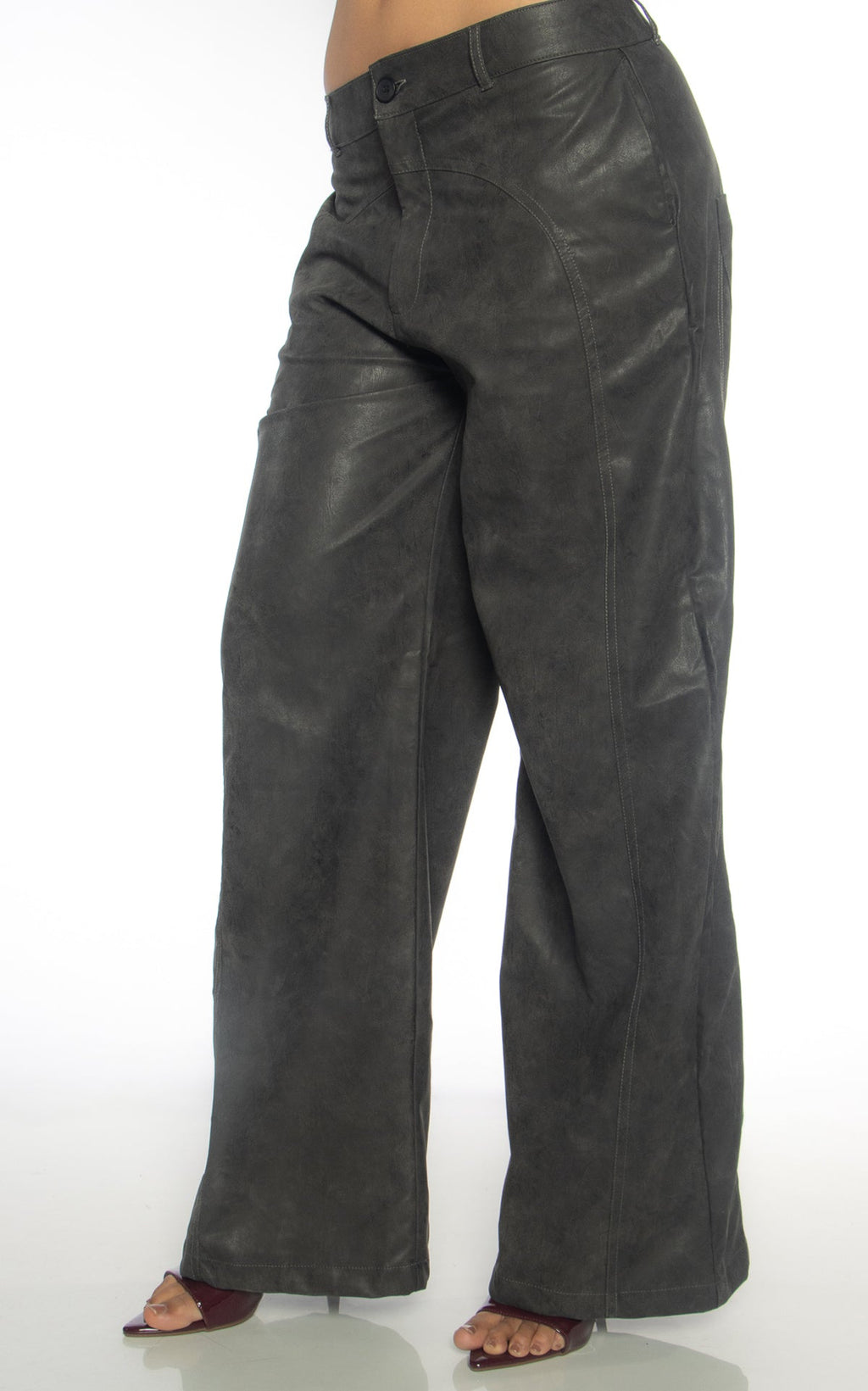 Pantalón Gris Tipo Cuerina