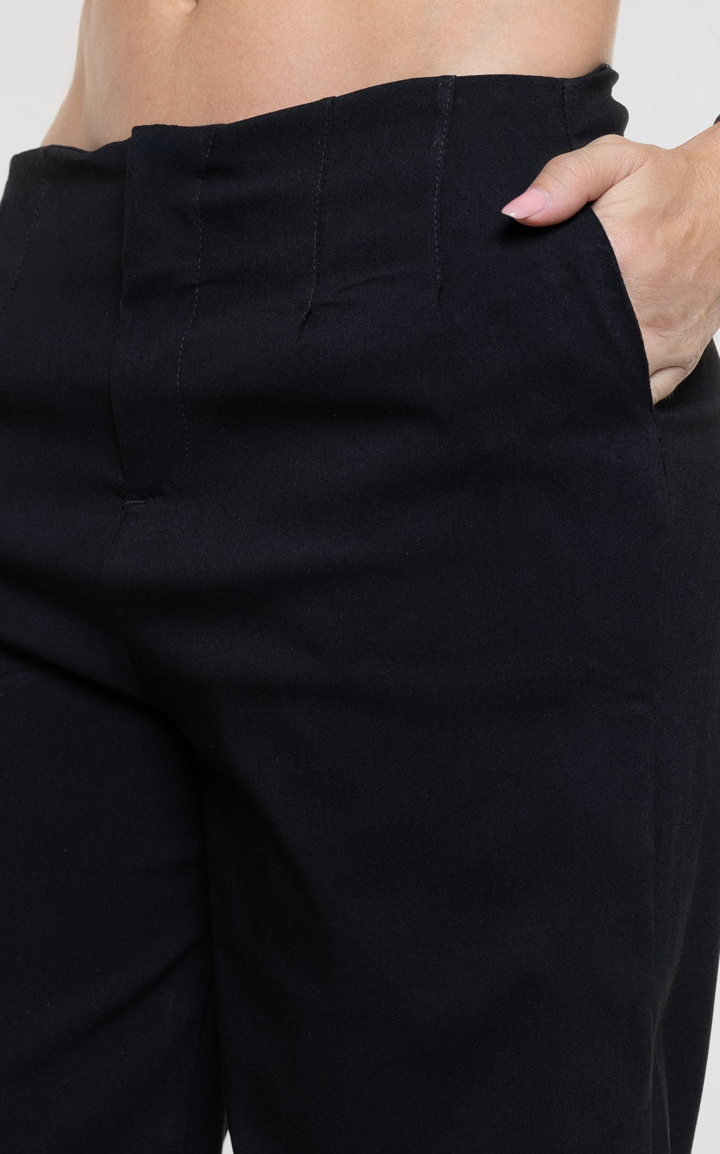 Pantalón Negro Barrel Tiro Alto