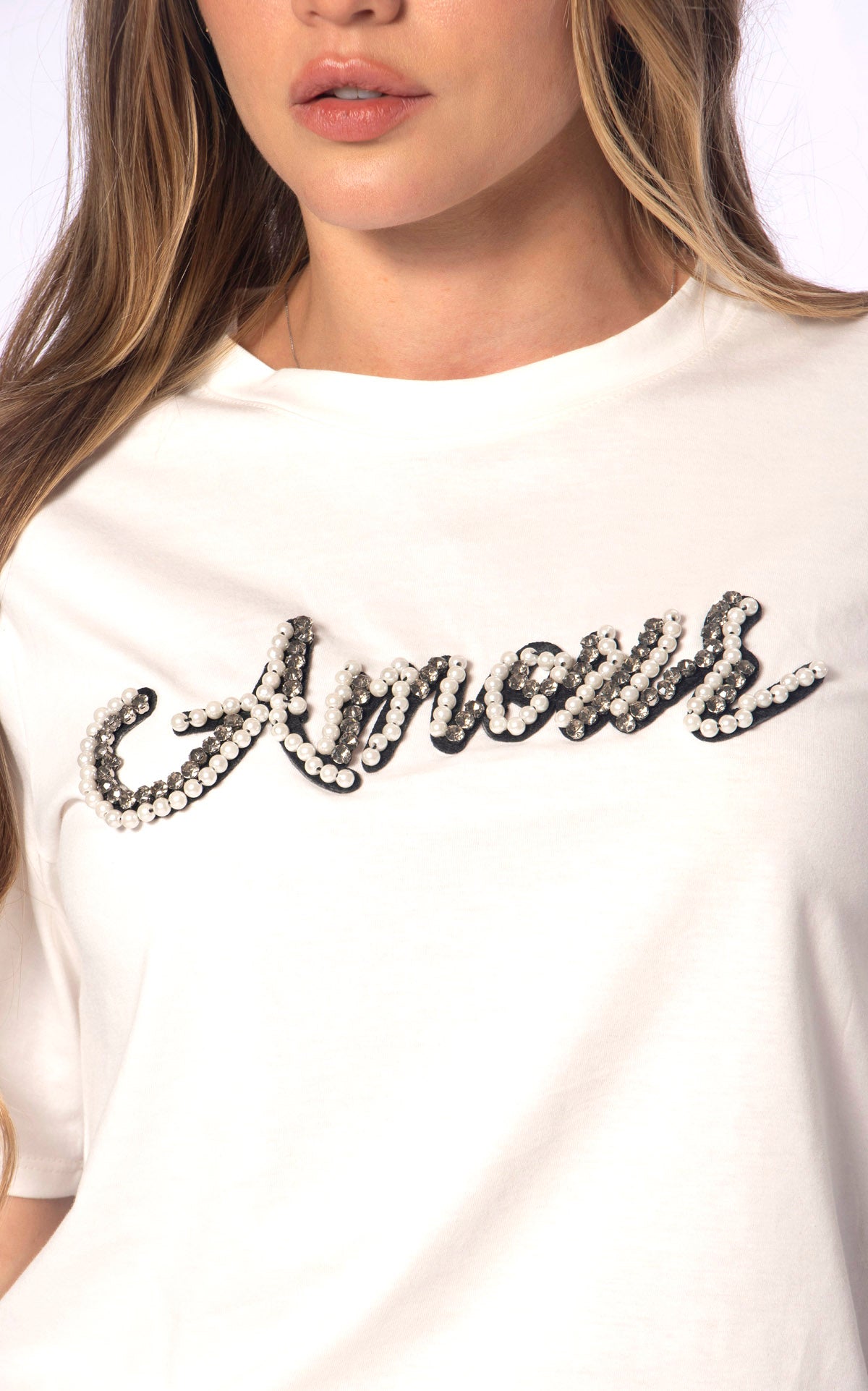 Camiseta Marfil Con Aplique