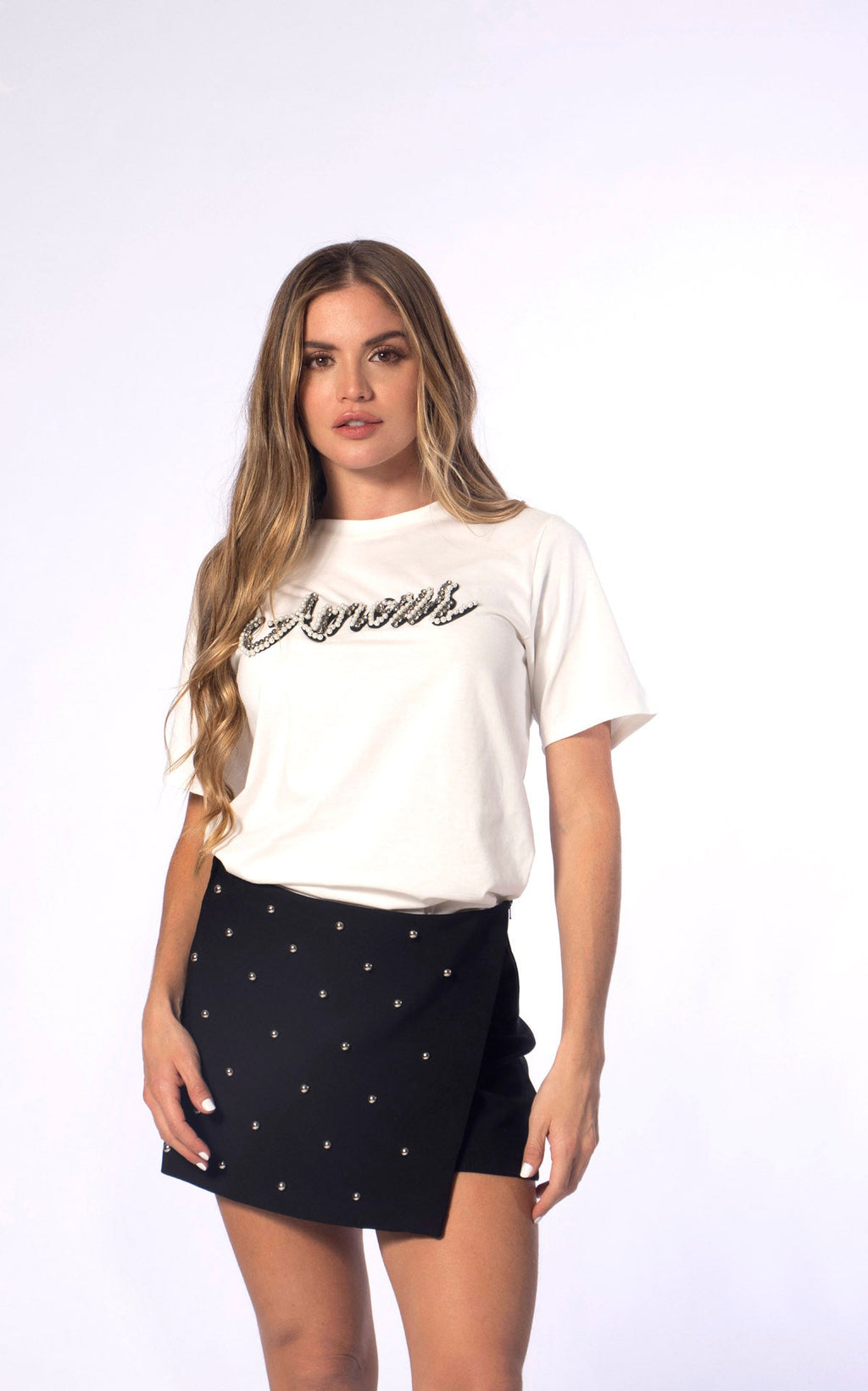 Camiseta Marfil Con Aplique