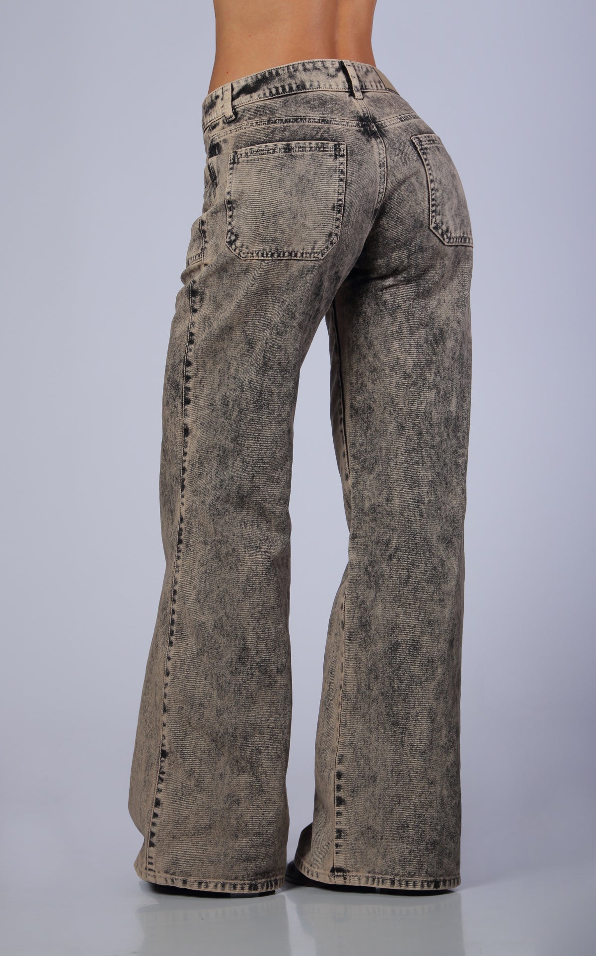 Mocha Semi Wide-Leg Wide-Leg Jeans by Navissi