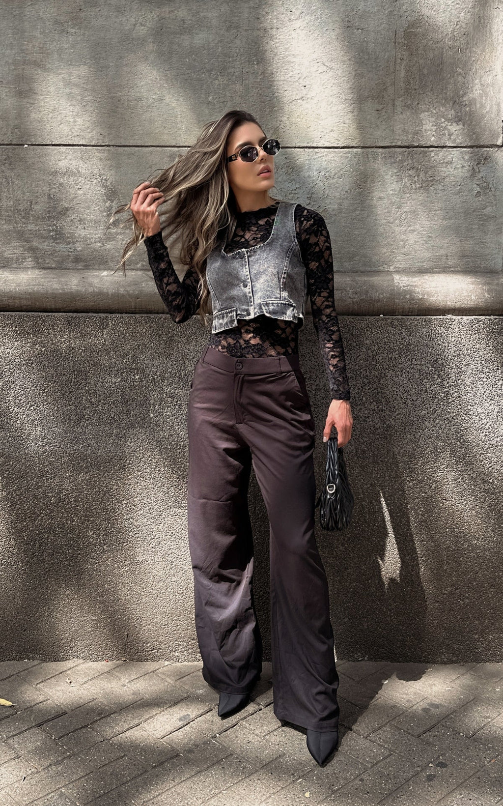 Black Elastic Tailored Pants by Navissi